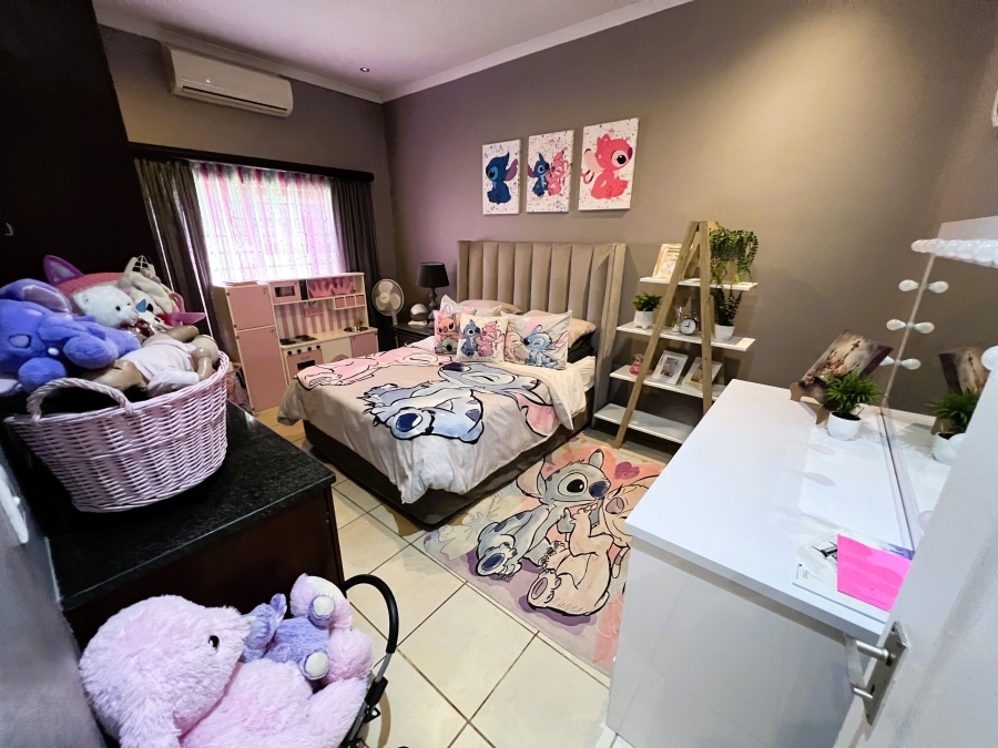 3 Bedroom Property for Sale in Wilkoppies North West